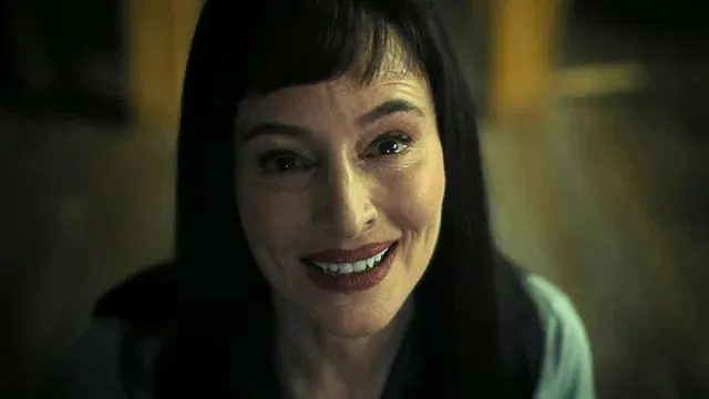 IT: Bem-Vindos a Derry Promete Mergulhar Fundo na Essência Maquiavélica de Pennywise